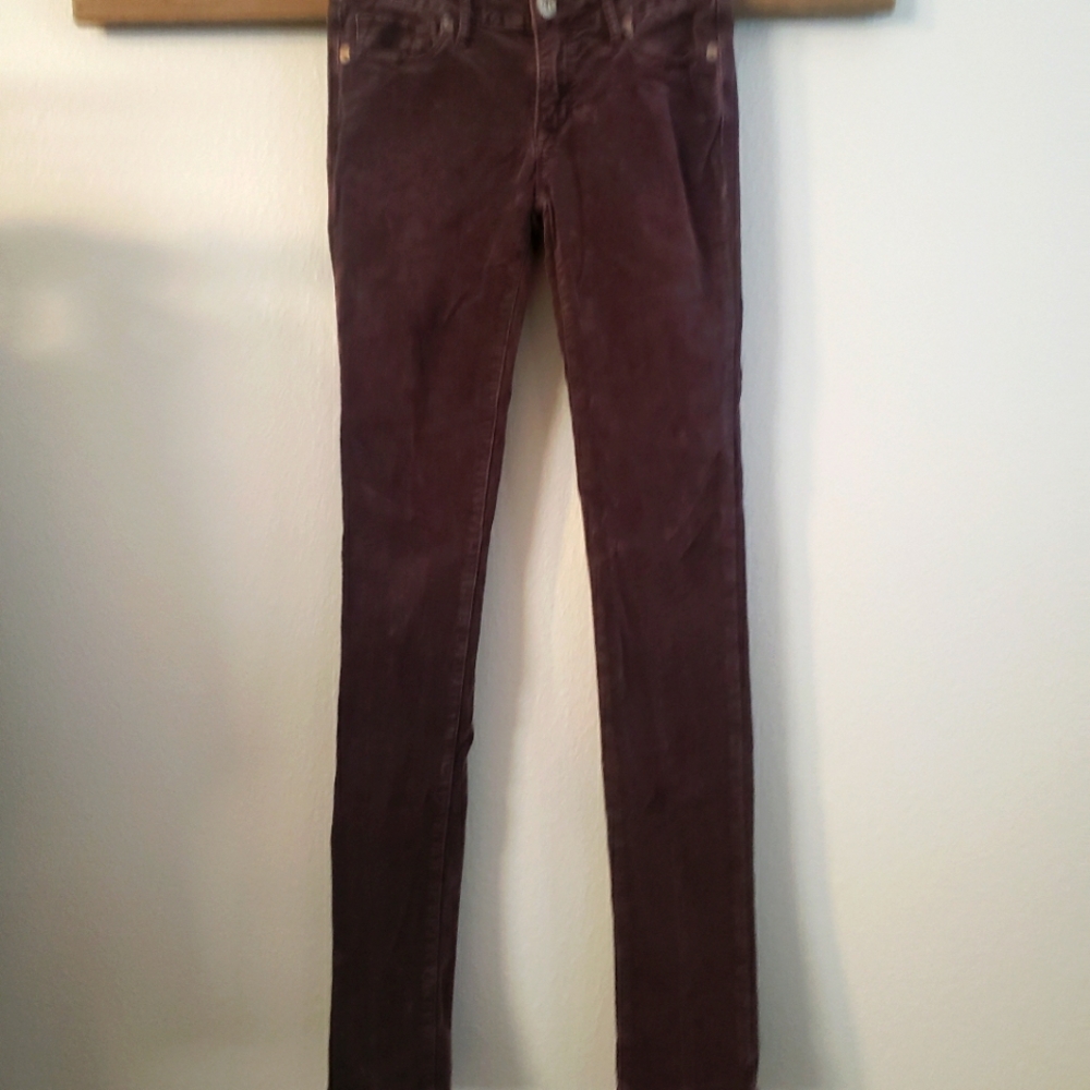 Roxy brown corduroy jeans. Super Cute!